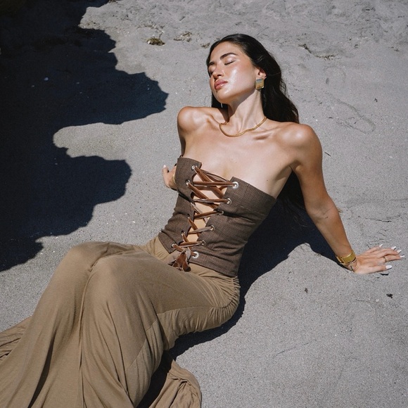 Tops - Brown Lace-Up Corset Top